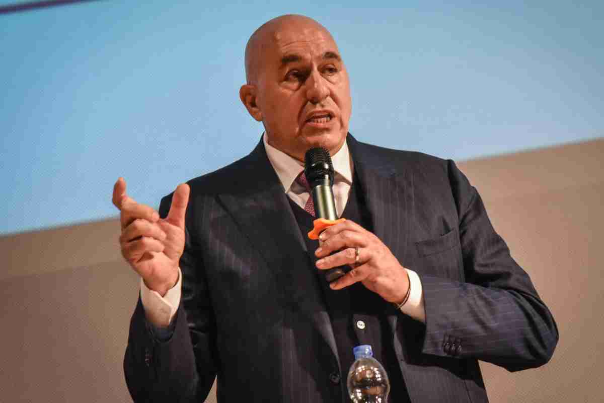 Il ministro alla Difesa Guido Crosetto: "In Italia c’è troppa superficialità su questioni serie” 