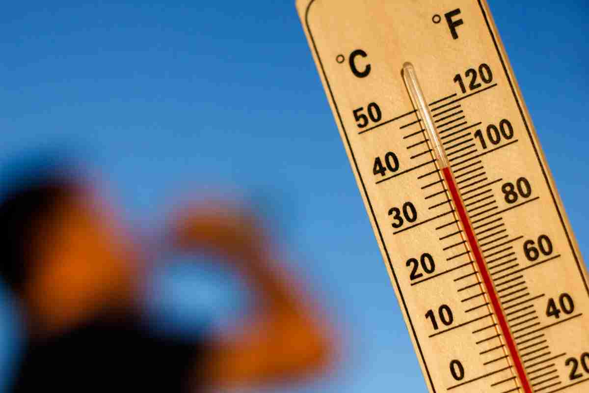 Secondo l'ultimo bollettino delle ondate di calore del Ministero della Salute, l'allerta di livello 2 ("bollino arancione") oggi 29 giugno riguarderà sedici città
