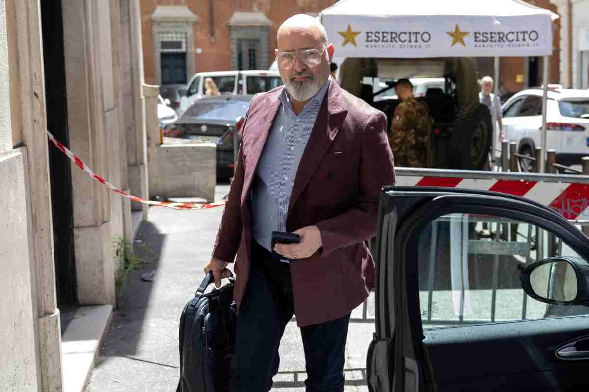 Stefano Bonaccini, eletto in Europa, annuncia le dimissioni: le sue parole