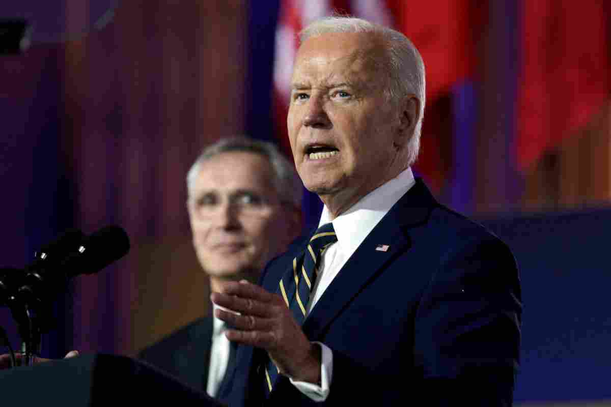 “La Nato fu fondata per proteggere la democrazia e noi siamo qui per rinnovare quell’impegno. Oggi la Nato è più potente che mai", ha detto il presidente Usa Joe Biden