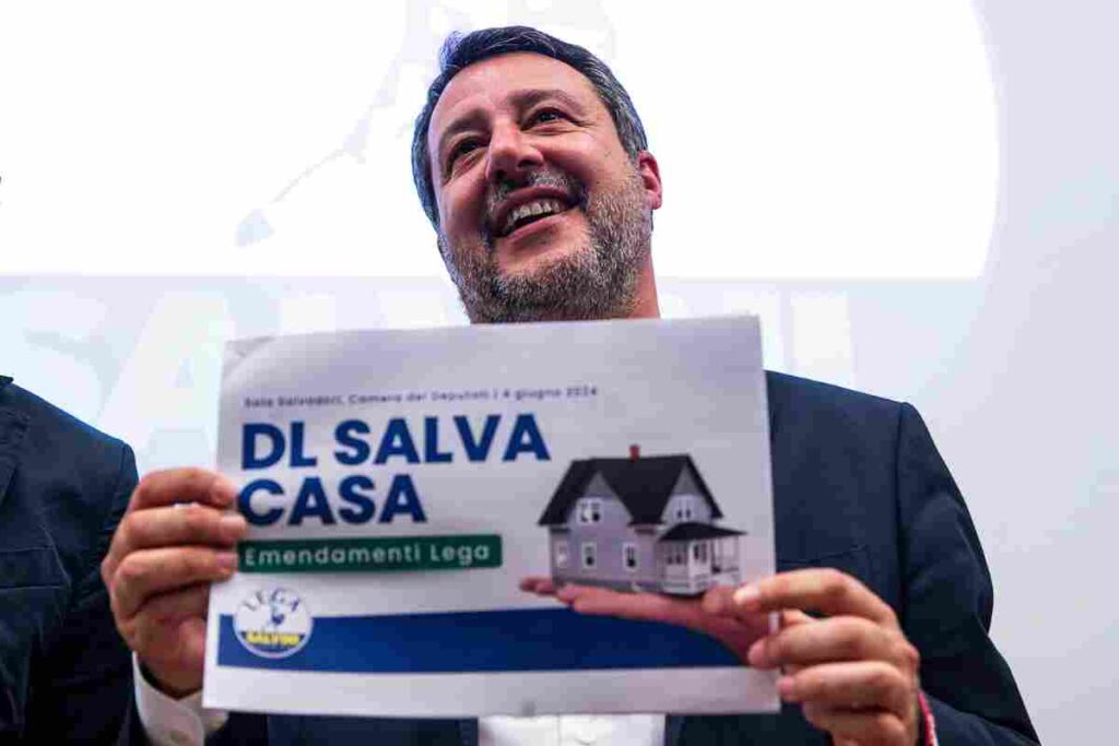 Matteo Salvini: "Adesso si passa, a carico della pubblica amministrazione, al silenzio assenso"