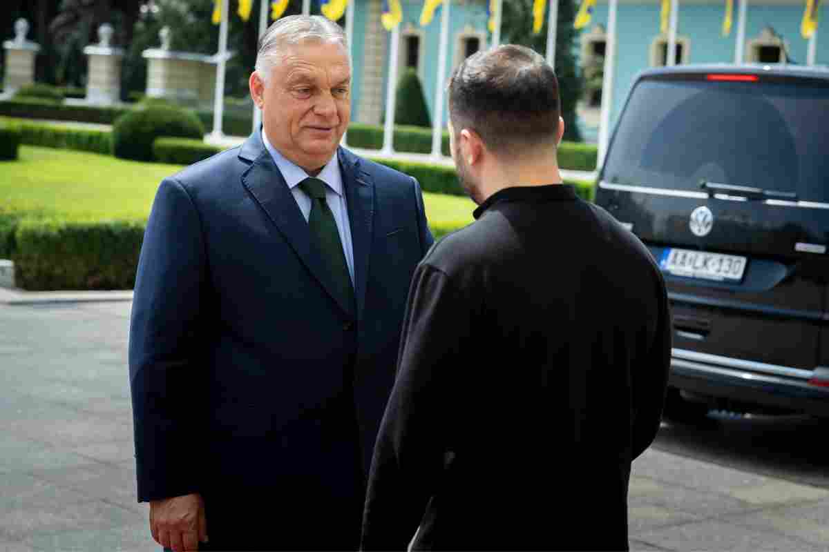 Oggi, a sorpresa, Orban è volato a Kiev. “L'argomento più importante in discussione - hanno fatto sapere il portavoce di Orban Bertalan Havasi - è la possibilità di costruire la pace”